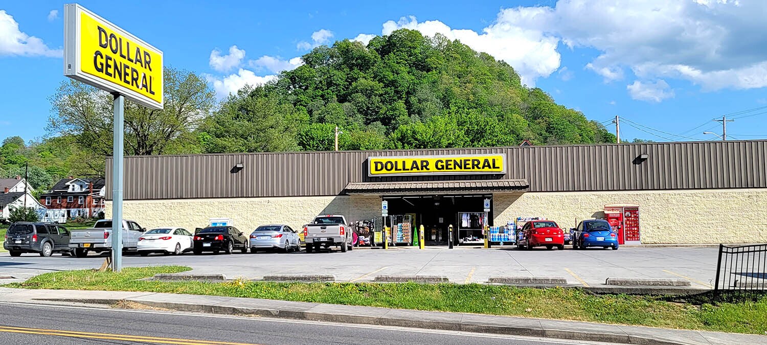 216 E Main St, Saltville, VA for Sale