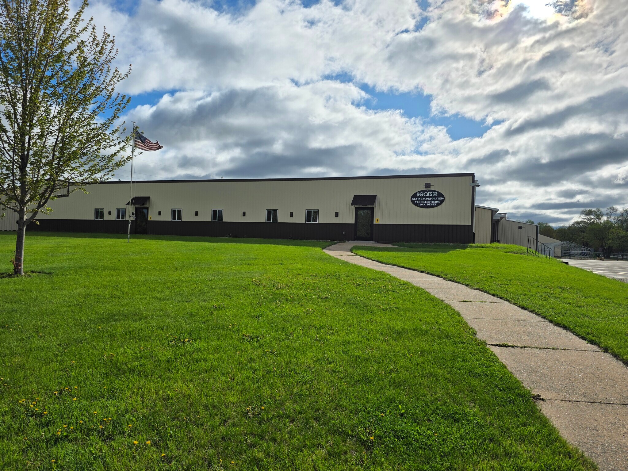 350 N Dewey Ave, Reedsburg, WI for Sale