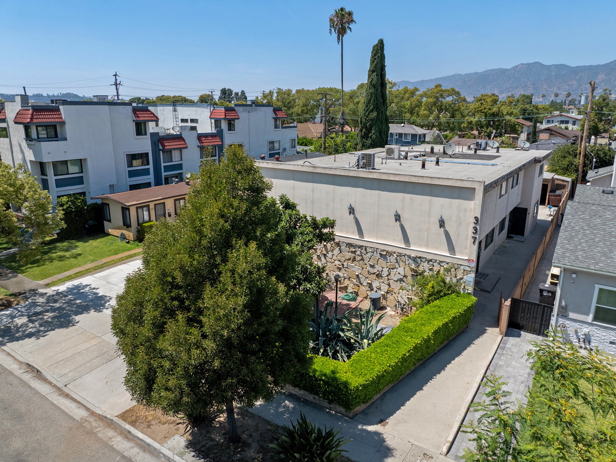 337 W Acacia Ave, Glendale, CA for Sale