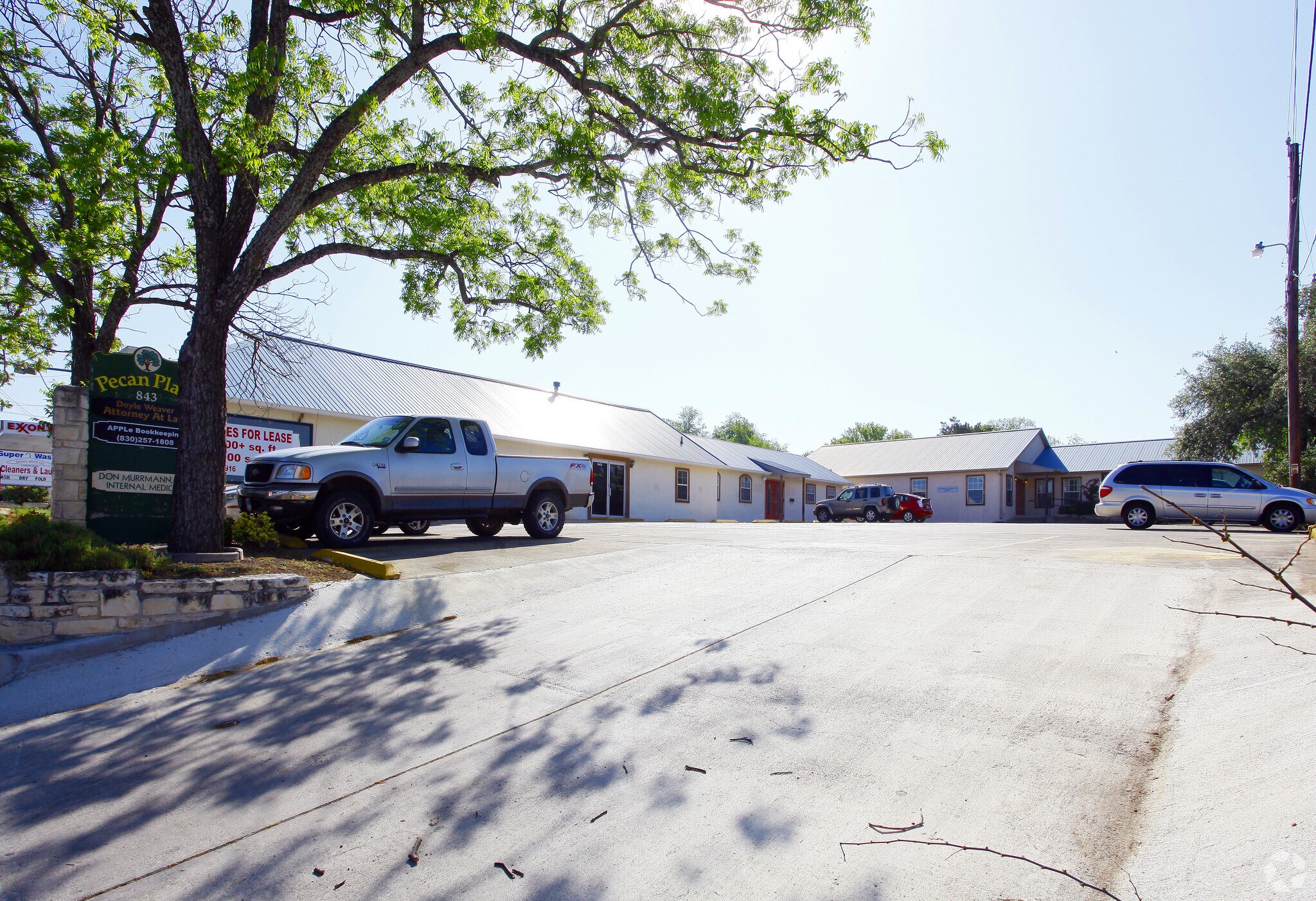 843 Sidney Baker St, Kerrville, TX for Rent