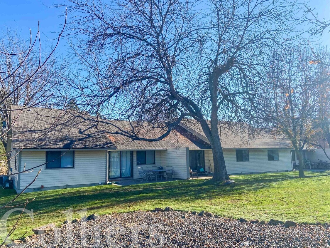 2132-2198 S Gekeler Ln, Boise, ID for Sale