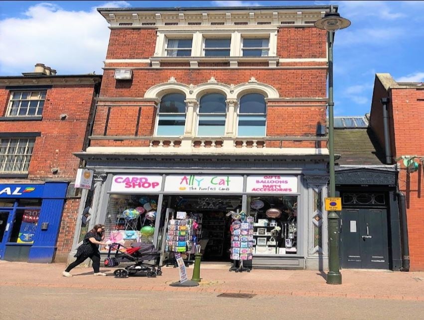 7 Derby St, Leek, STS for Rent