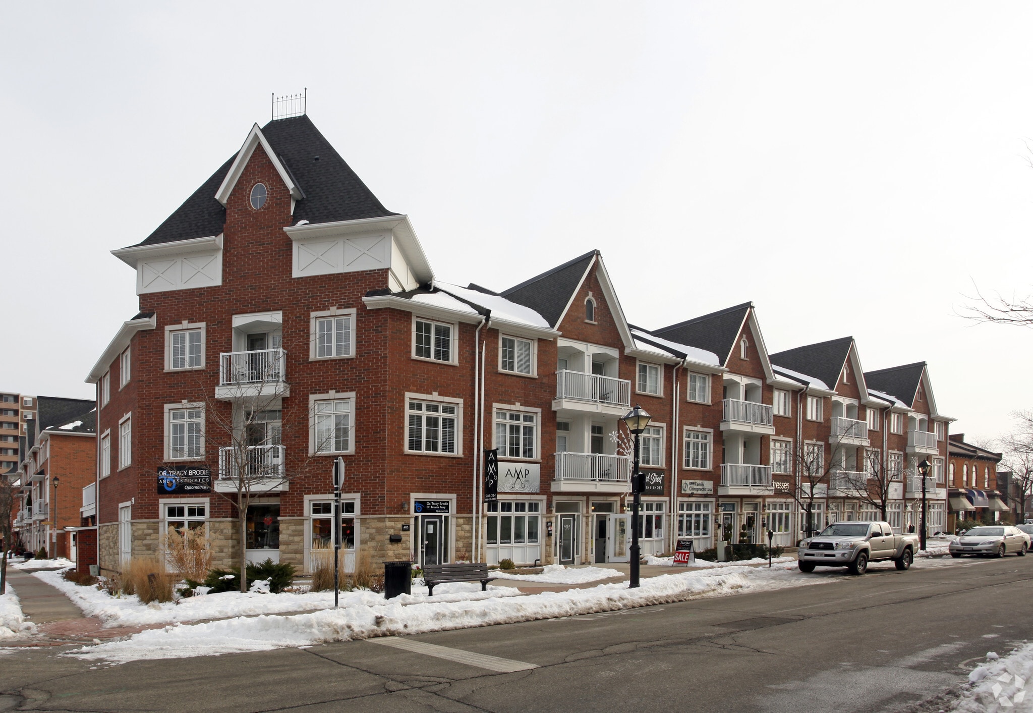389-405 Pearl St, Burlington, ON for Rent