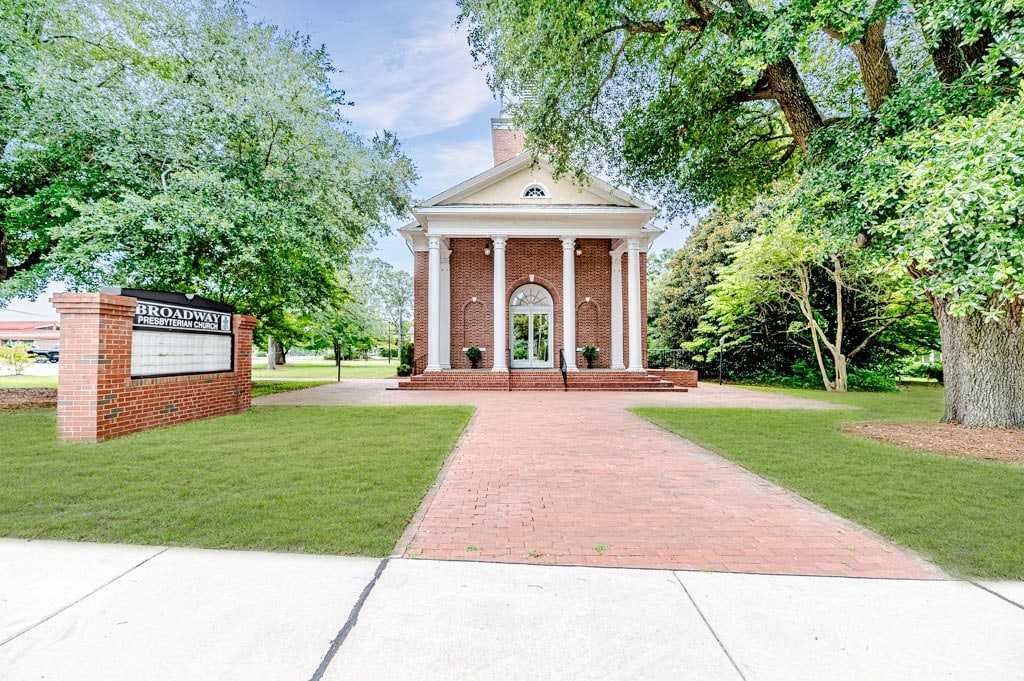 211 Main st, Broadway, NC for Sale
