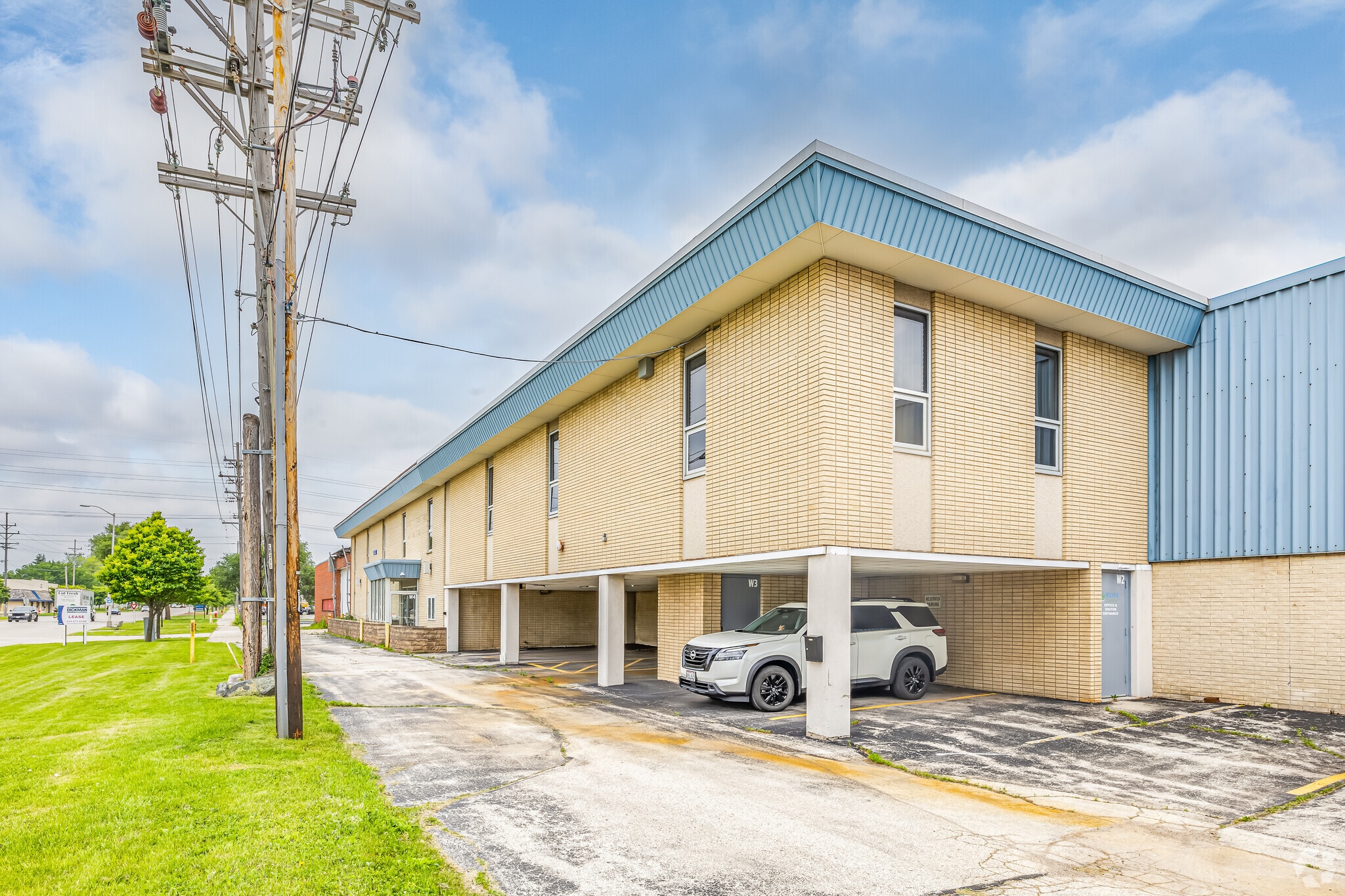 4480 N 124th St, Milwaukee, WI for Rent