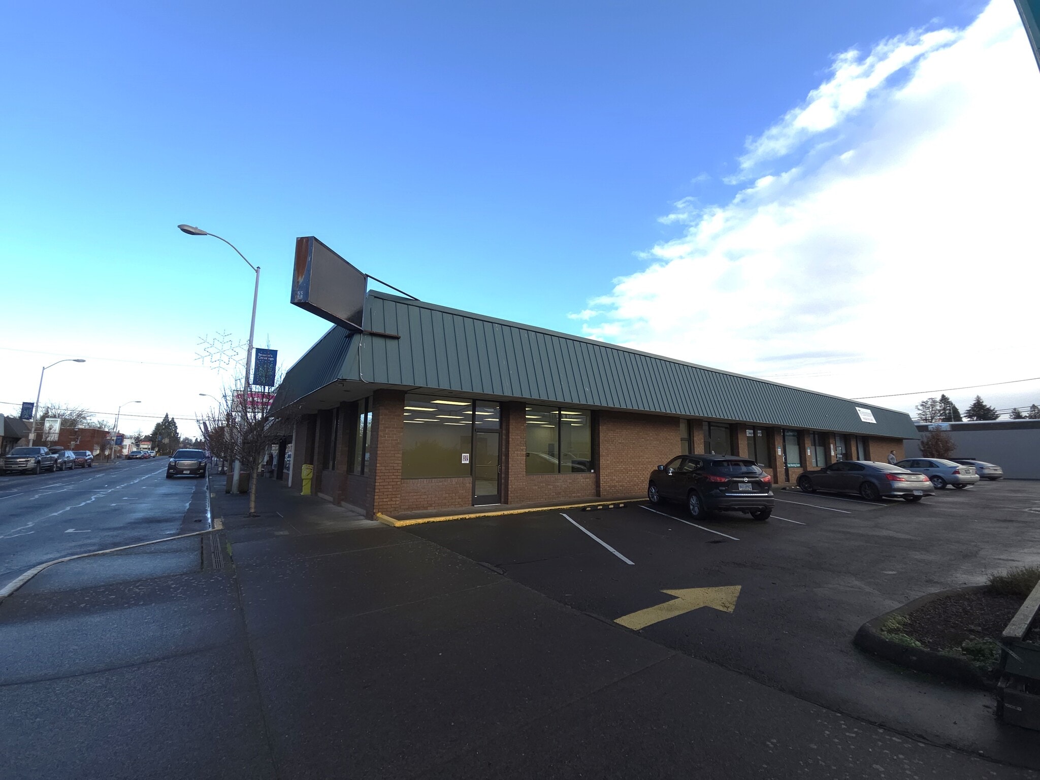 11-41 E Ash St, Lebanon, OR for Rent