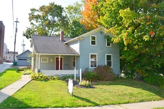 Chardon, OH Freestanding - 107 Center St