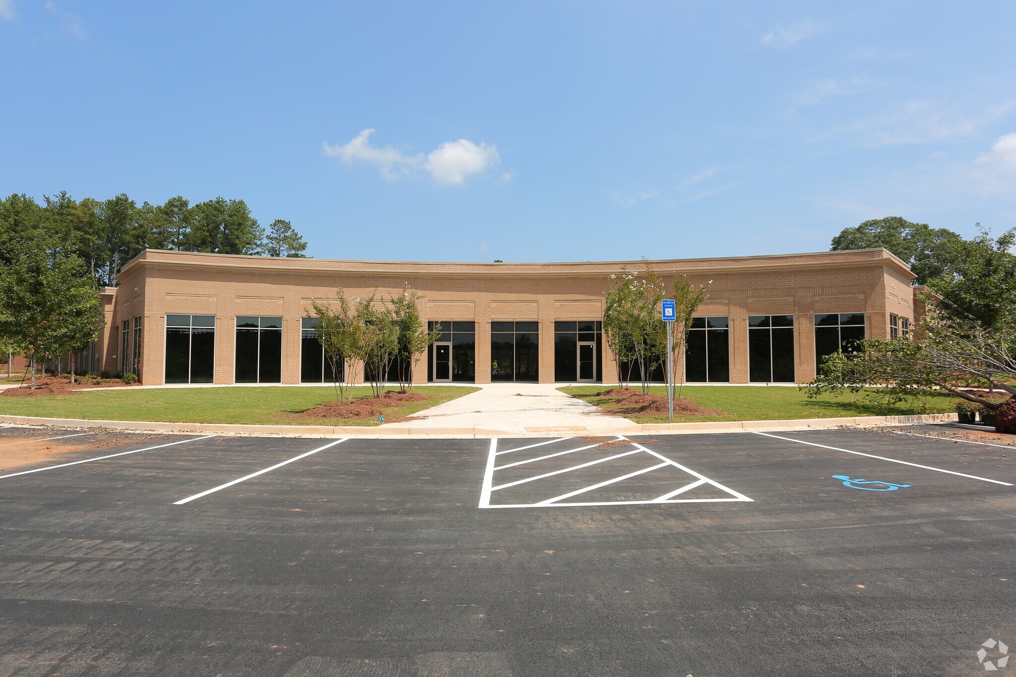 6000 Hillandale Dr, Lithonia, GA for Rent