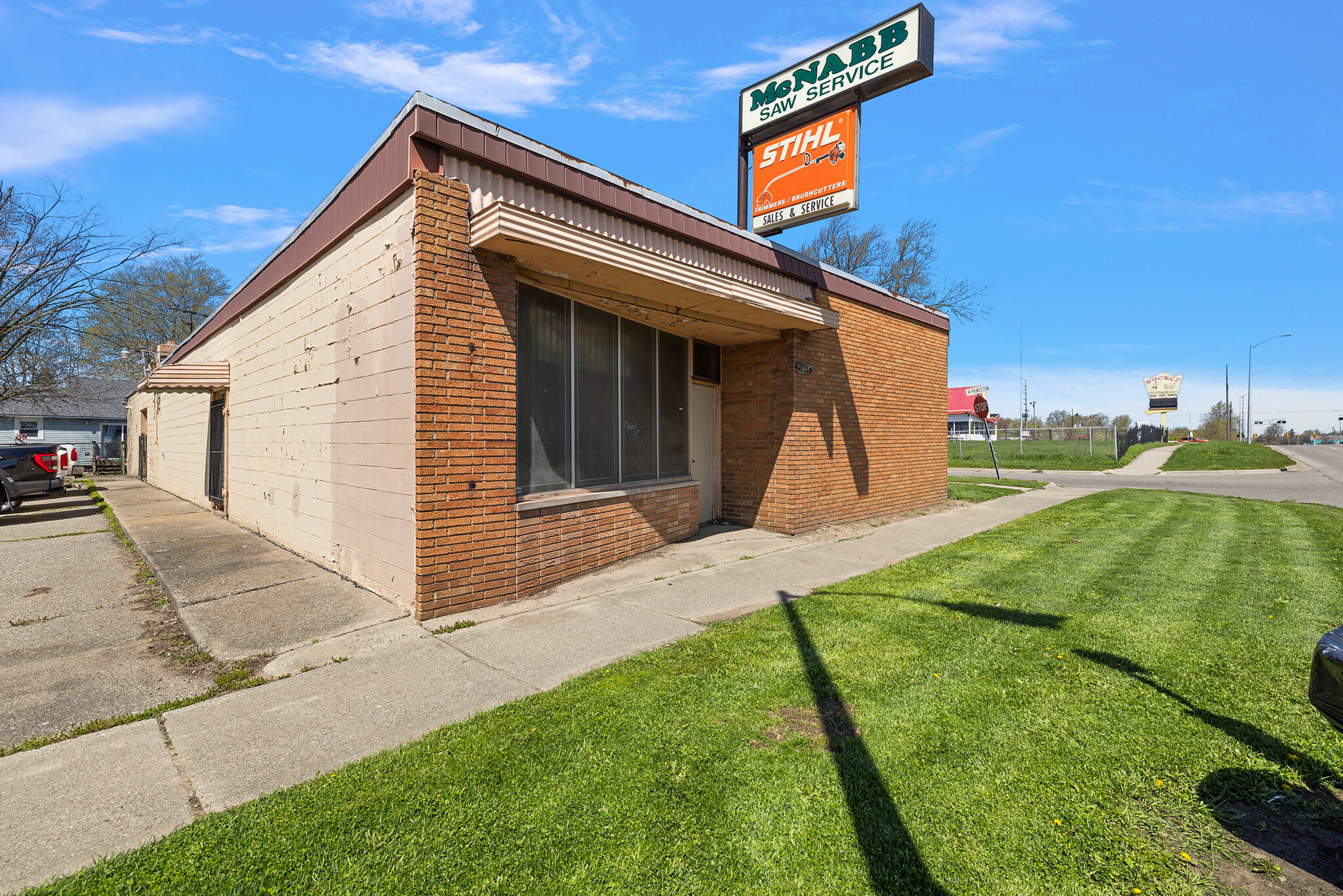 1345 Baldwin Ave, Pontiac, MI for Sale