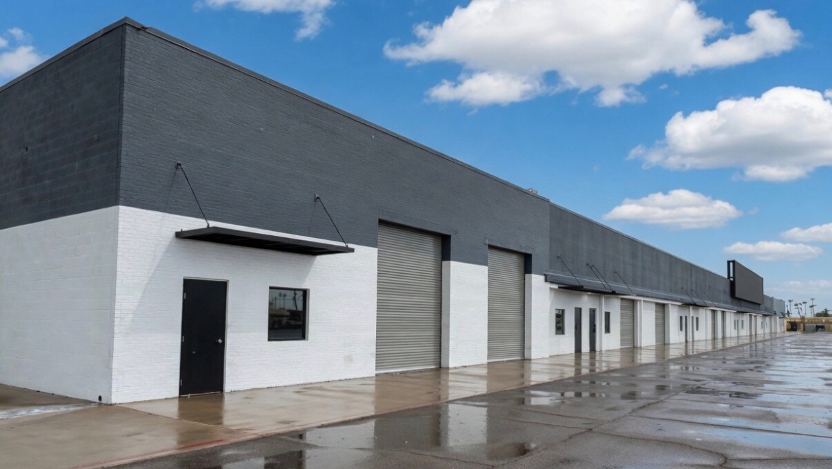 4225 W Indian School Rd, Phoenix, AZ for Rent