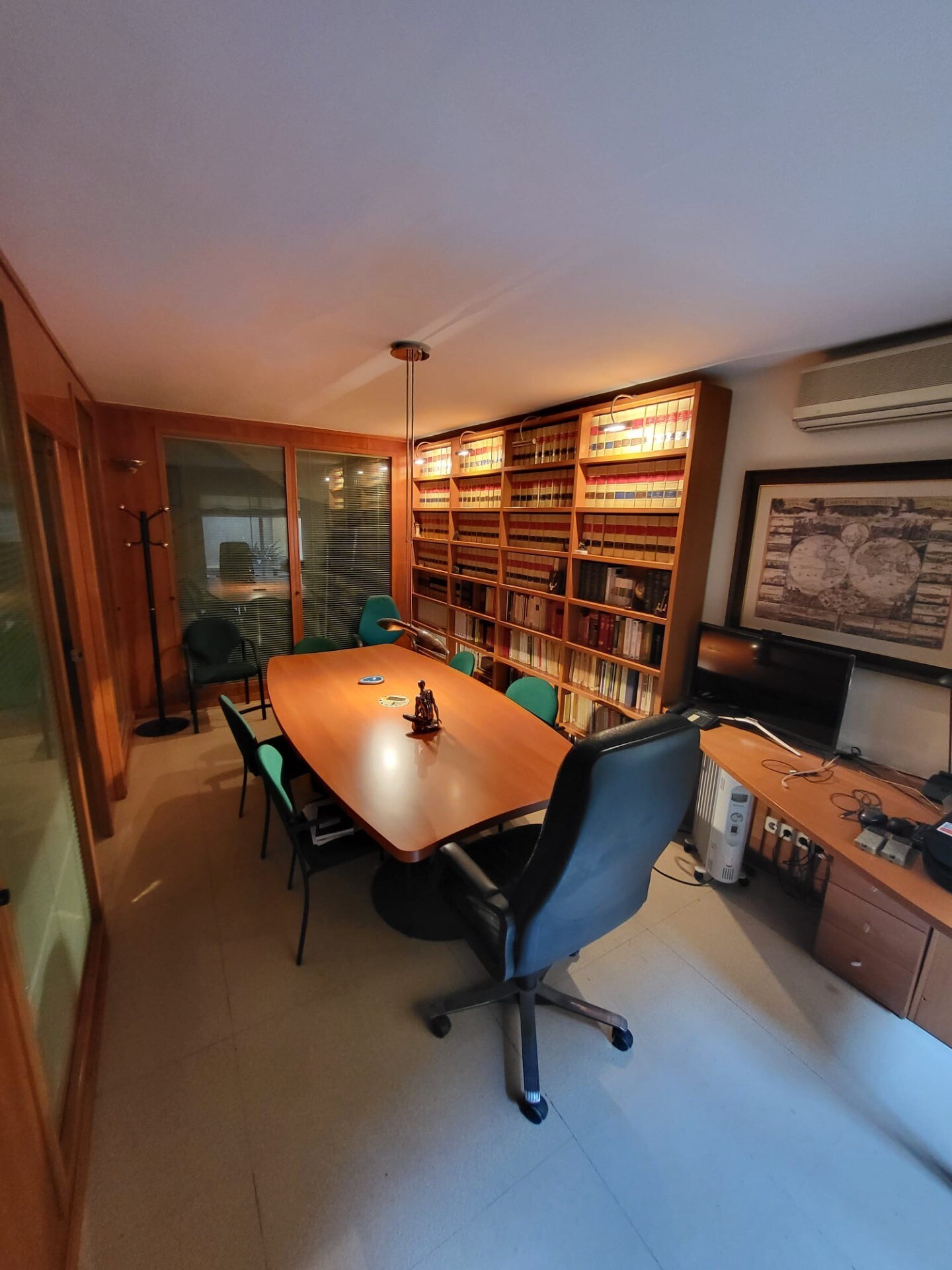 Carrer De Julián Romea, Barcelona, BAR for Rent