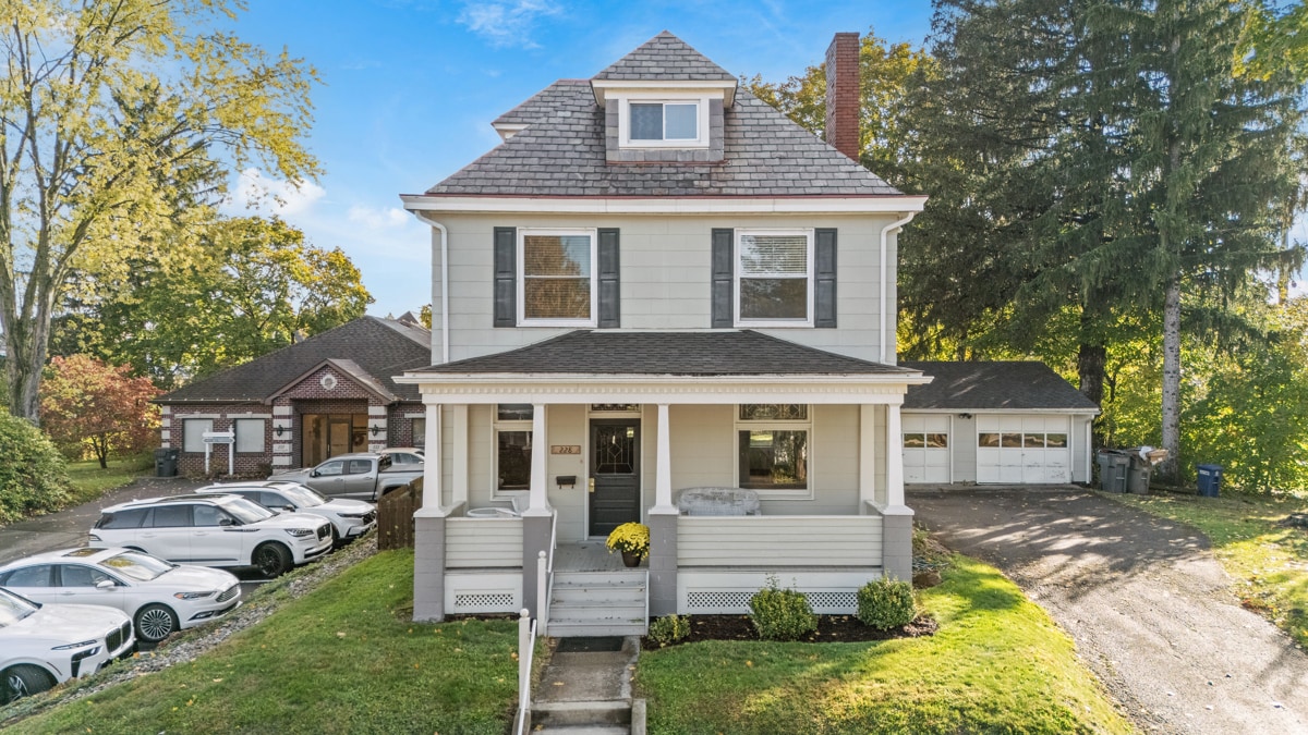 228 S Clay St, Zelienople, PA for Sale