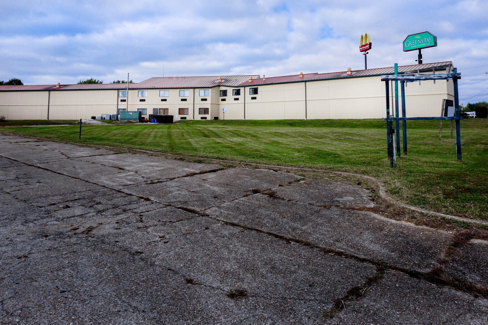 00000 N Outer Rd, Saint James, MO for Sale