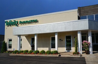 Highland Park, IL Office/Retail - 1280 Old Skokie Valley Rd