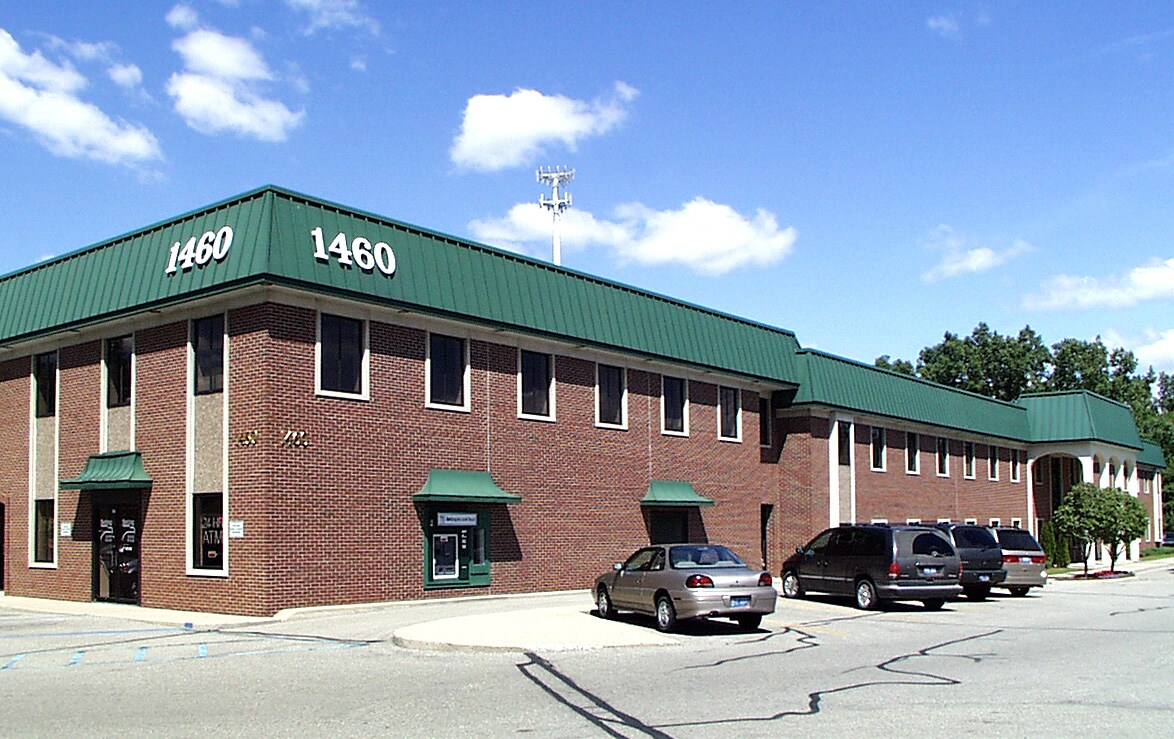 1460 Walton Blvd, Rochester Hills, MI for Rent