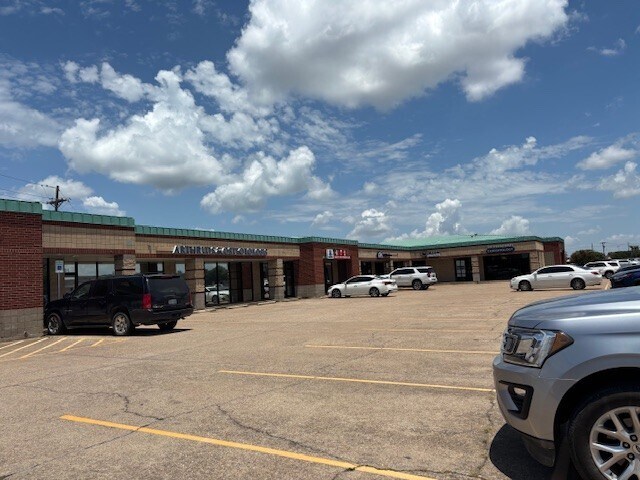 611 W State Highway 6, Waco, TX for Rent