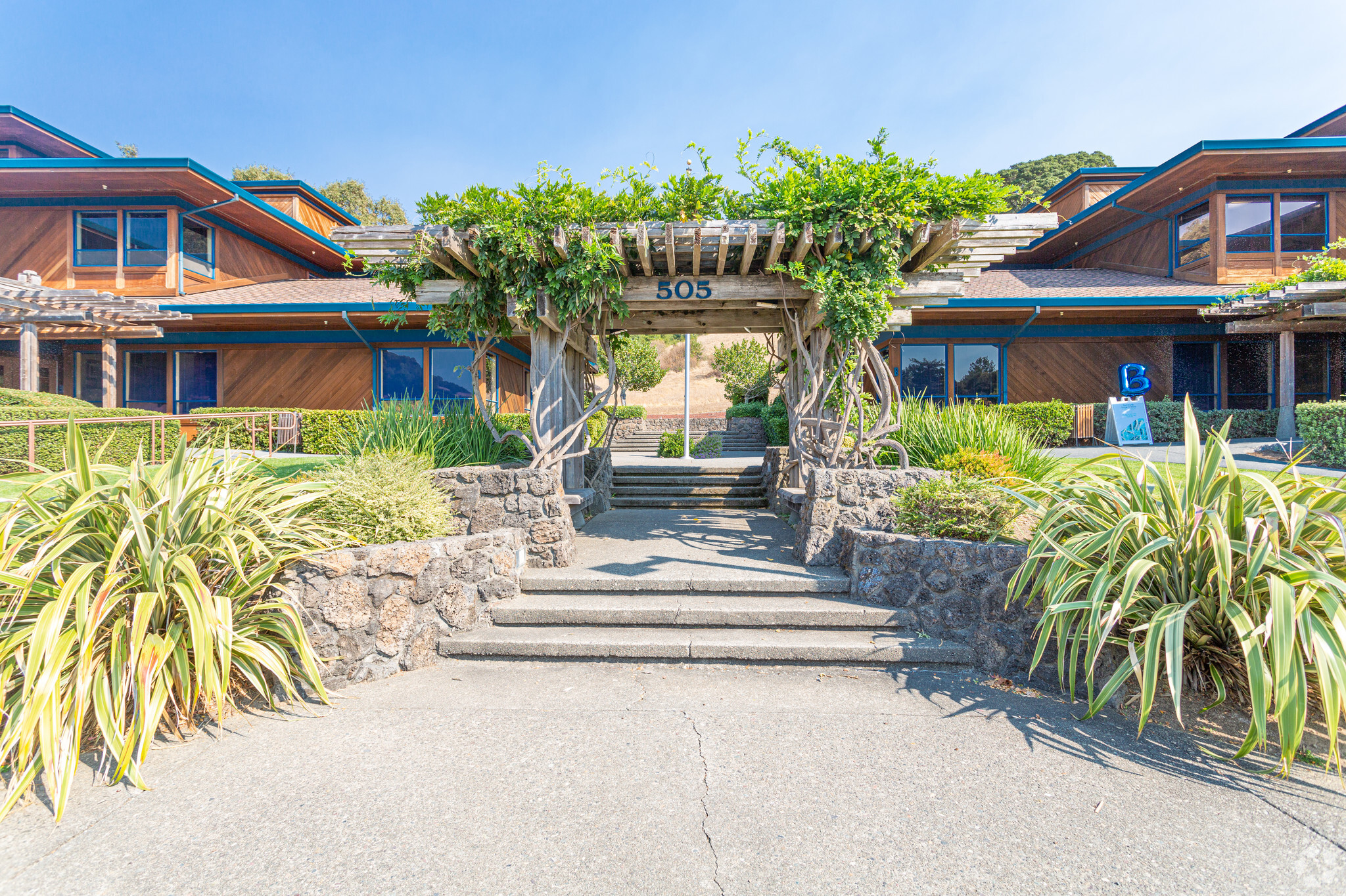 505 San Marin Dr, Novato, CA for Rent
