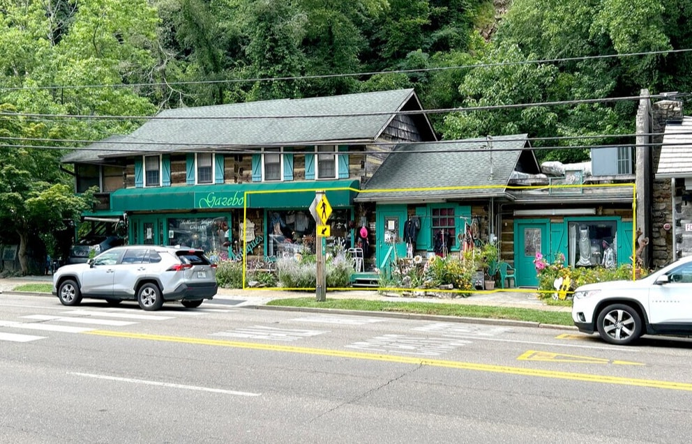 377 Parkway, Gatlinburg, TN for Rent