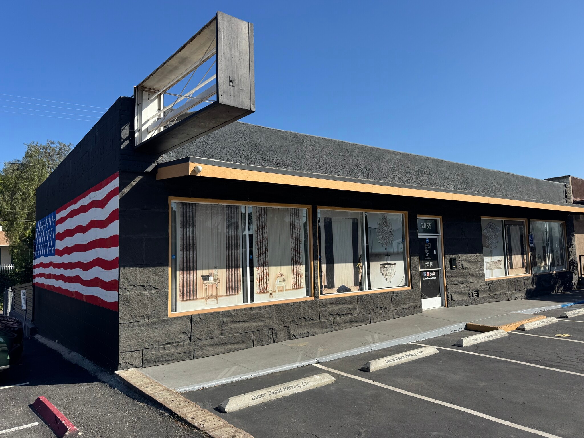 2855 Lemon Grove Ave, Lemon Grove, CA for Sale