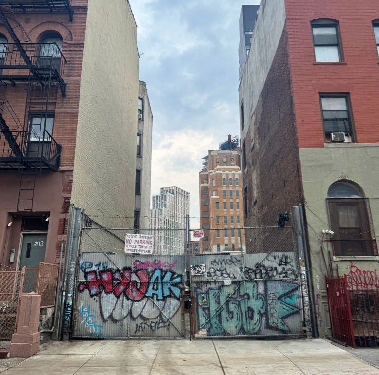 215 Henry St, New York, NY for Sale