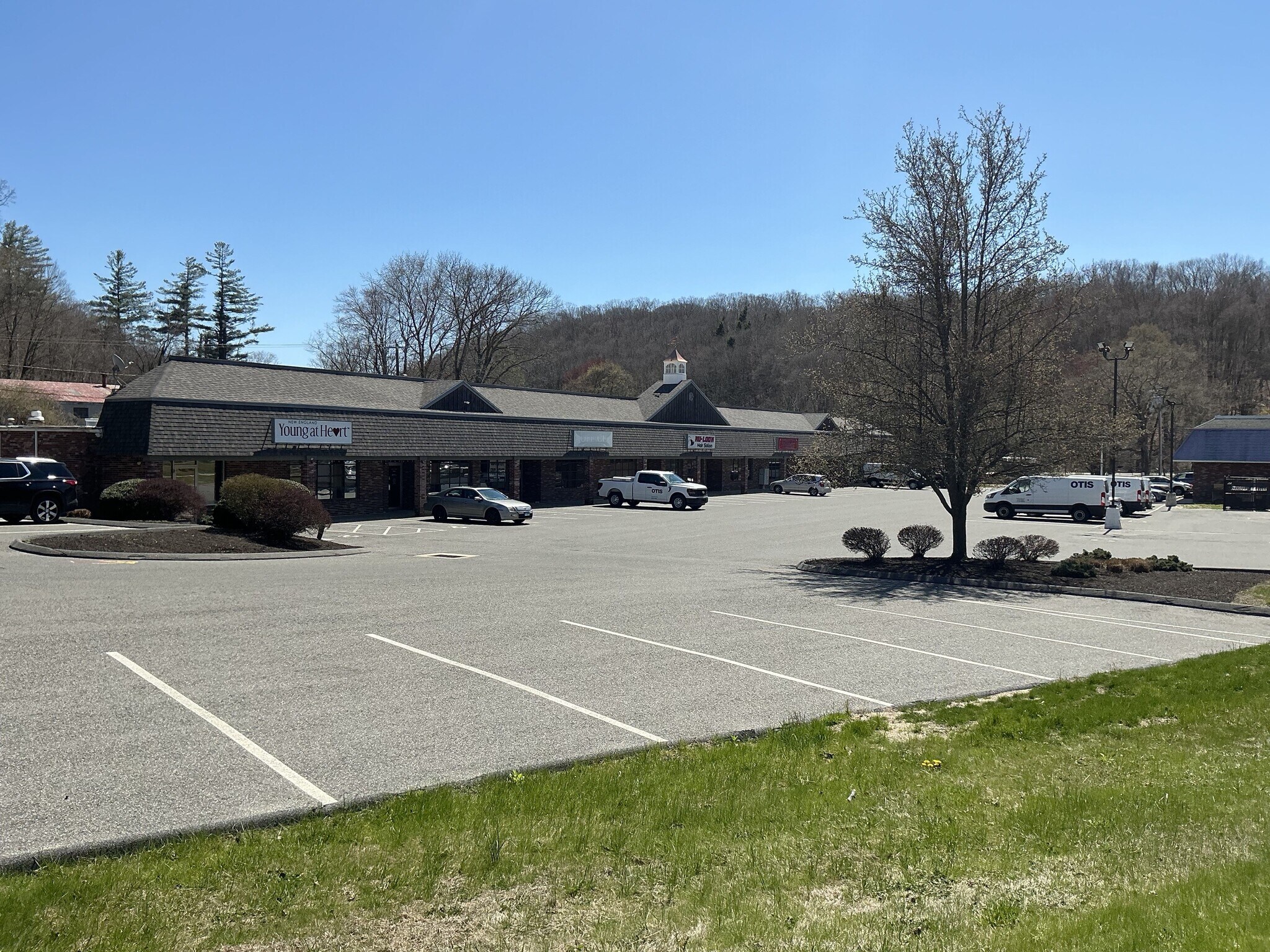 248 Oxford Rd, Oxford, CT for Rent