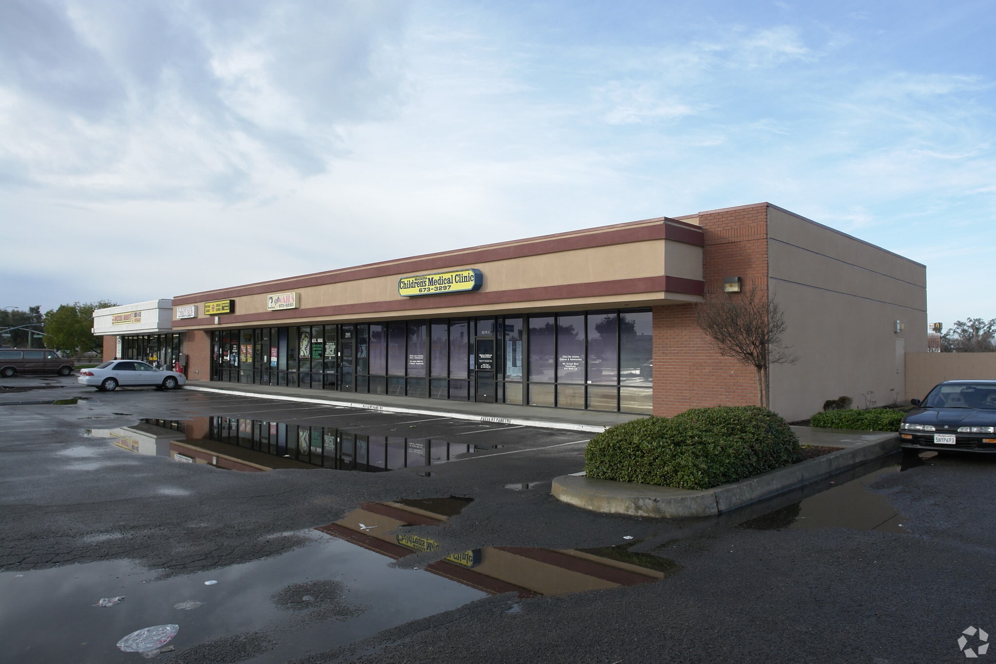 1130 Country Club Dr, Madera, CA for Rent