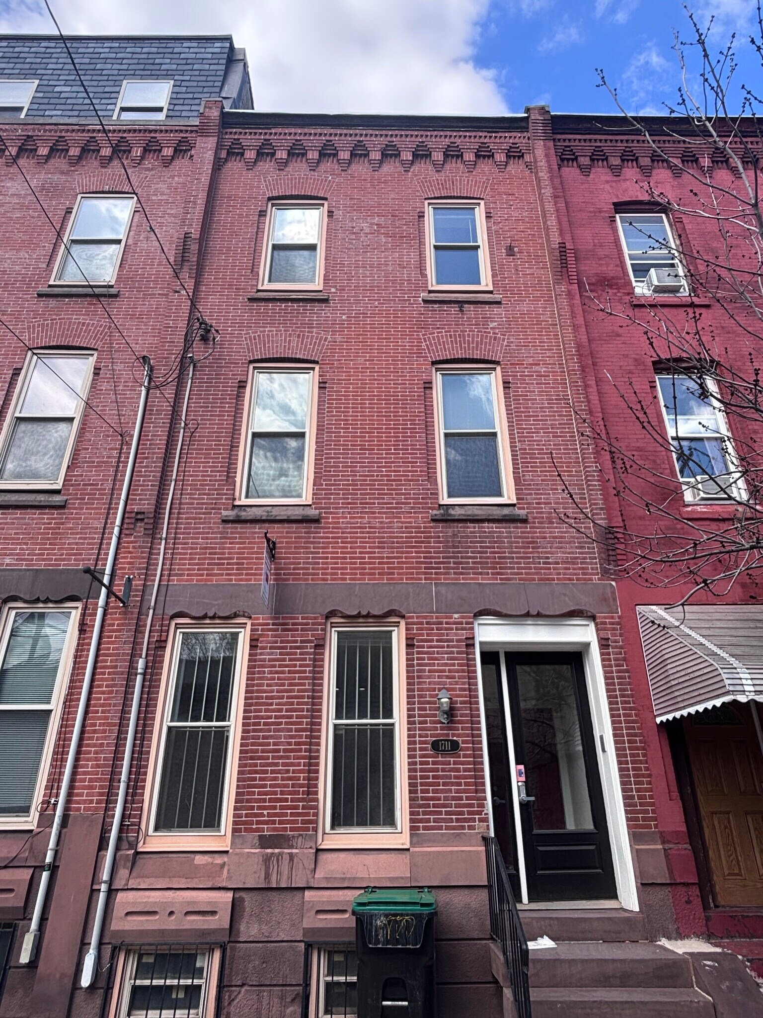 1711 W Montgomery Ave, Philadelphia, PA for Sale