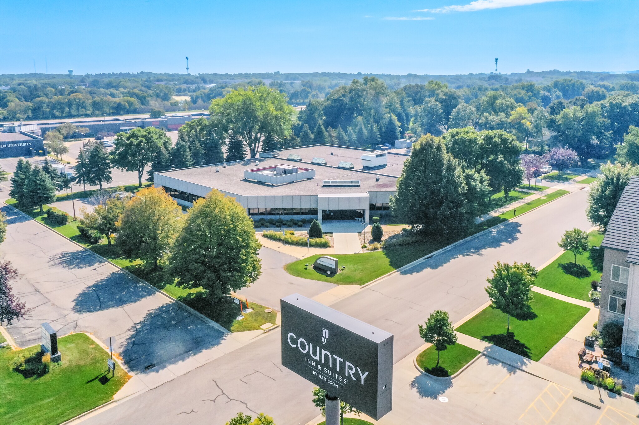 220 Park Ave S, Saint Cloud, MN for Sale