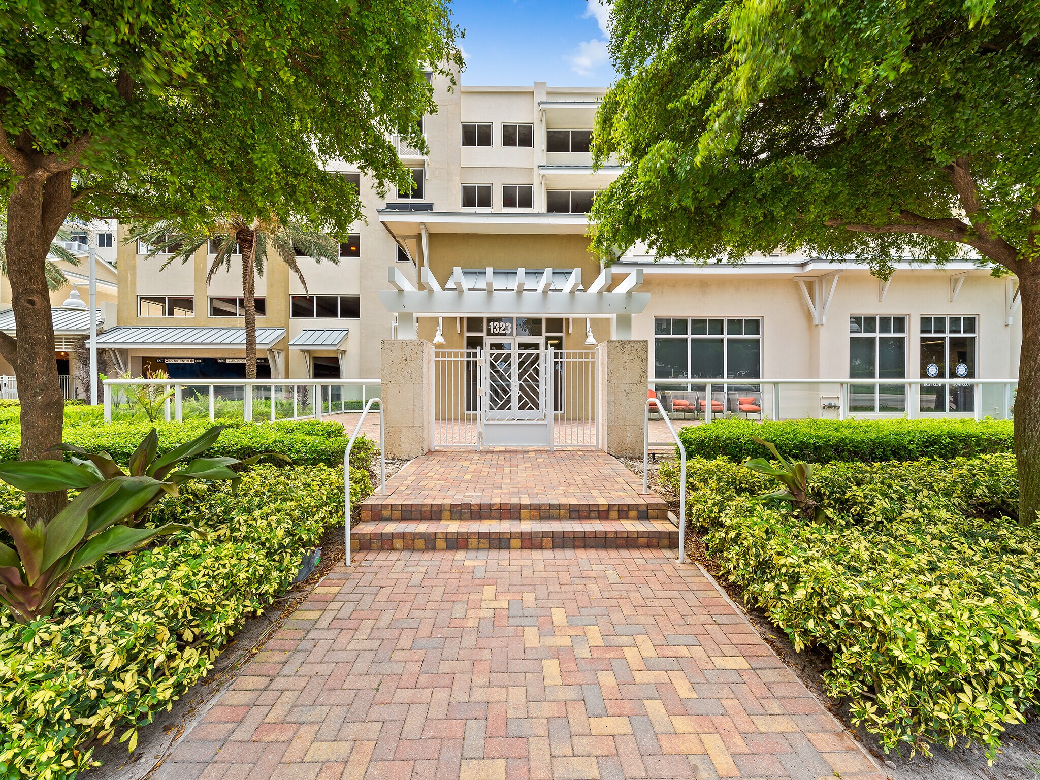1333 S Ocean Blvd, Pompano Beach, FL for Rent