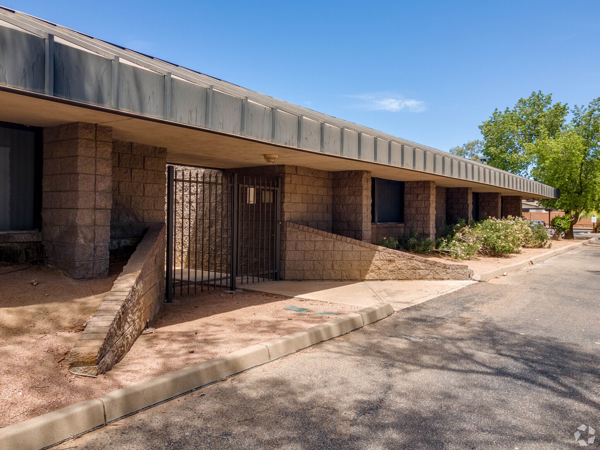 650 W Southern Ave, Mesa, AZ for Rent