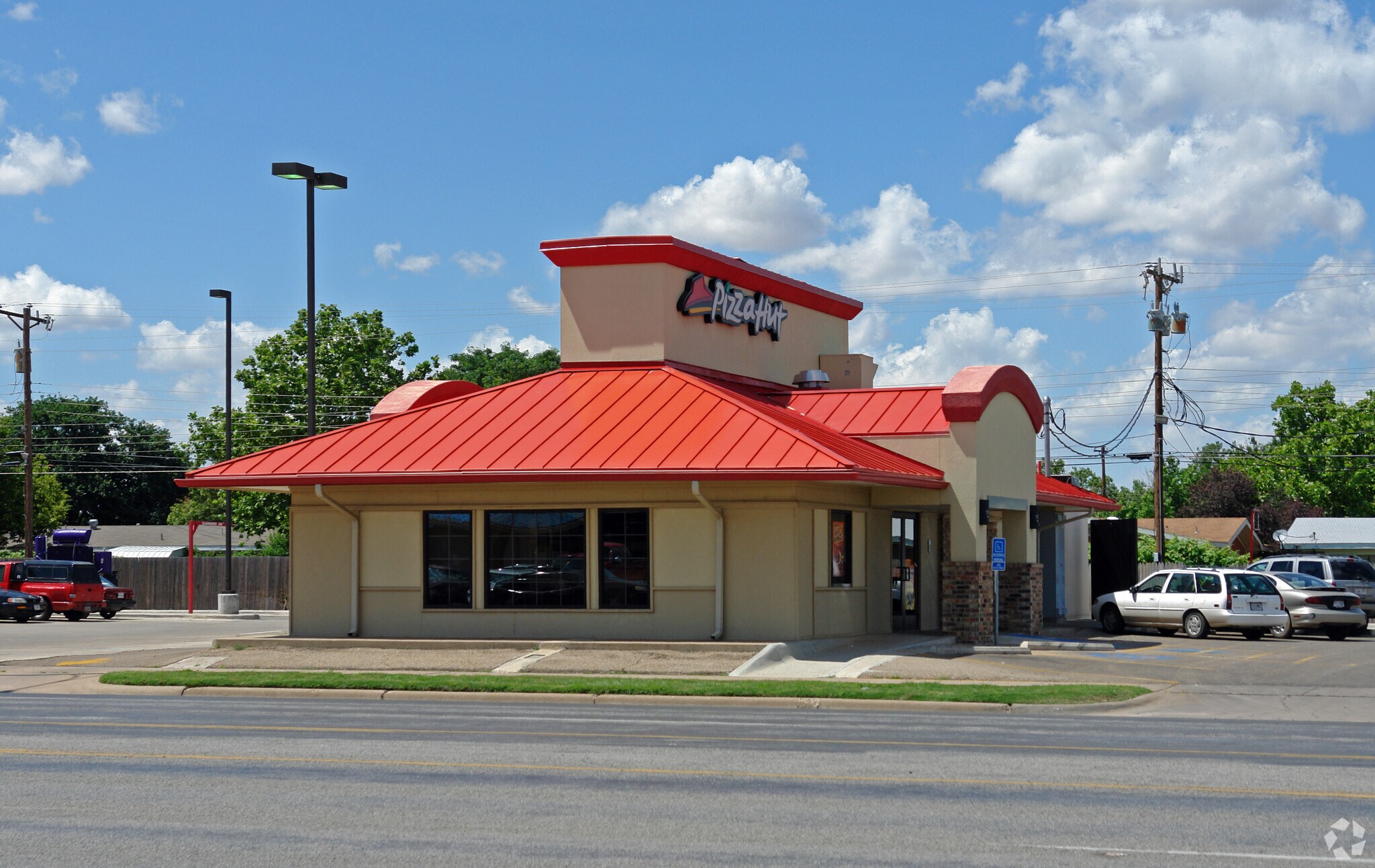 4926 50th St Lubbock, TX 79414 Retail Property for Lease on