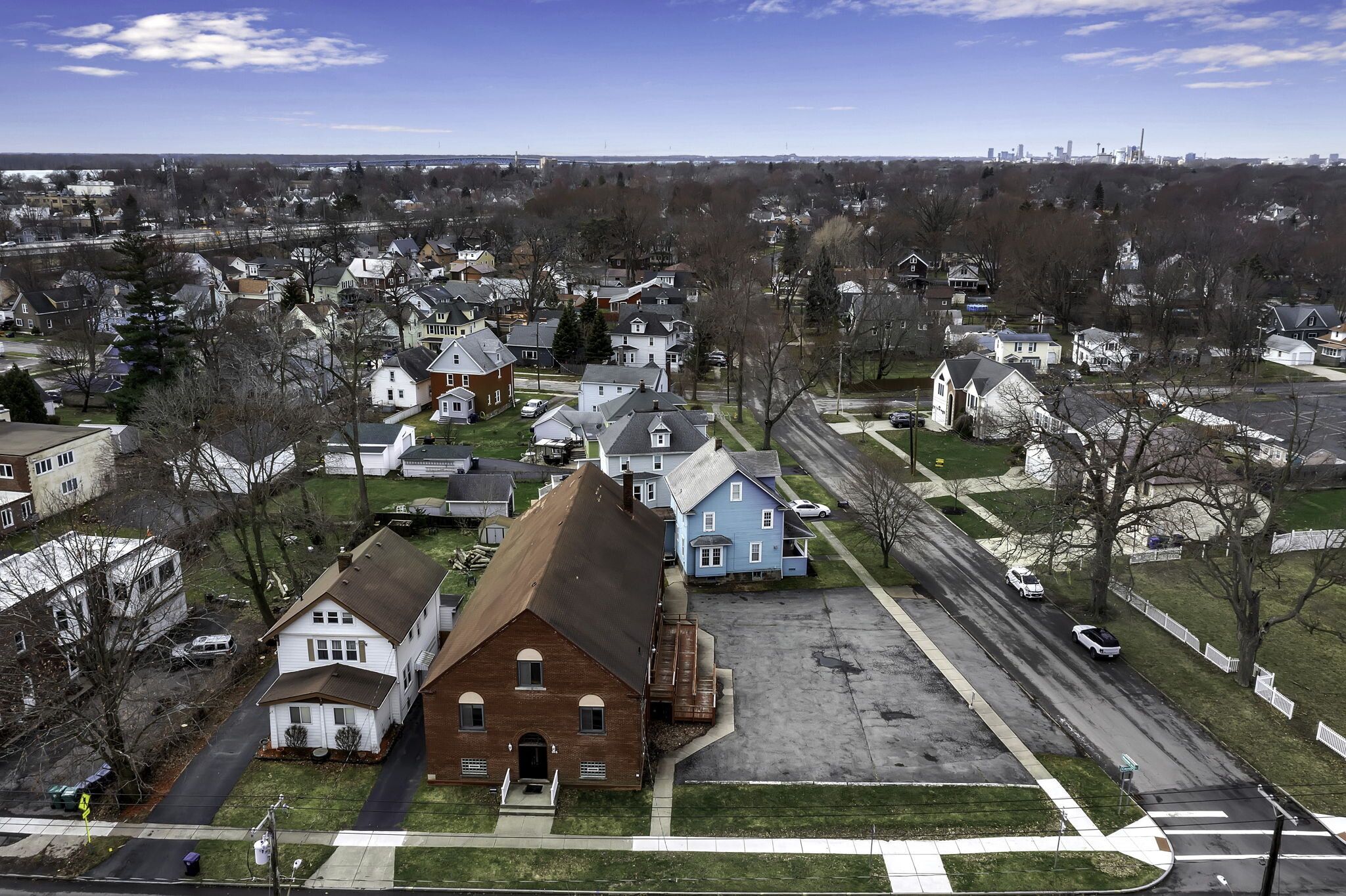 646 Cayuga Dr, Niagara Falls, NY for Sale