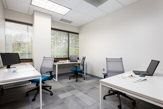 Greensboro, NC Coworking Space - 806 Green Valley Rd