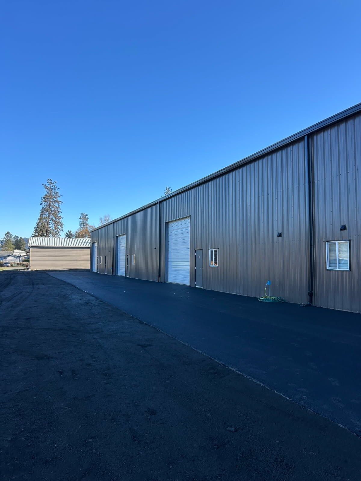 954 Ort Ln, Merlin, OR for Rent