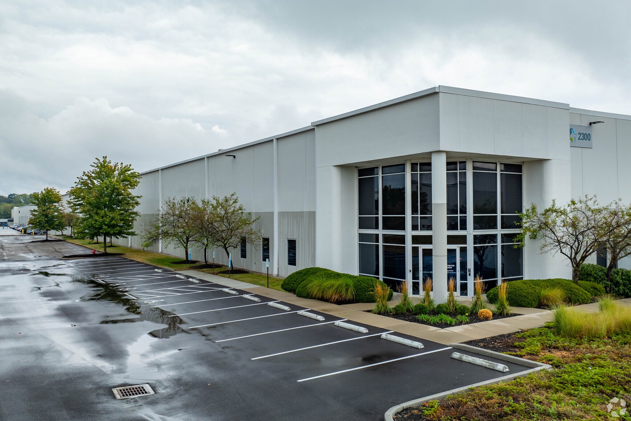 2250-2300 Progress Dr, Hebron, KY for Rent