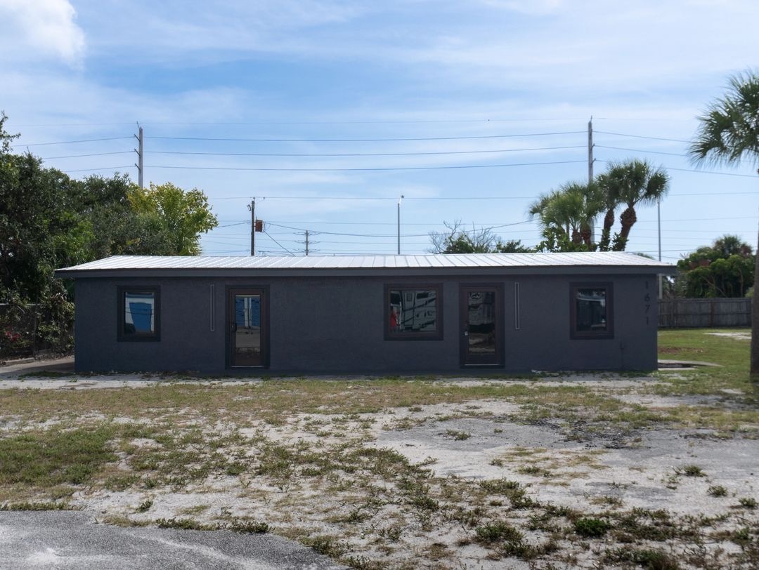 1671 Cypress Ave, Melbourne, FL for Rent