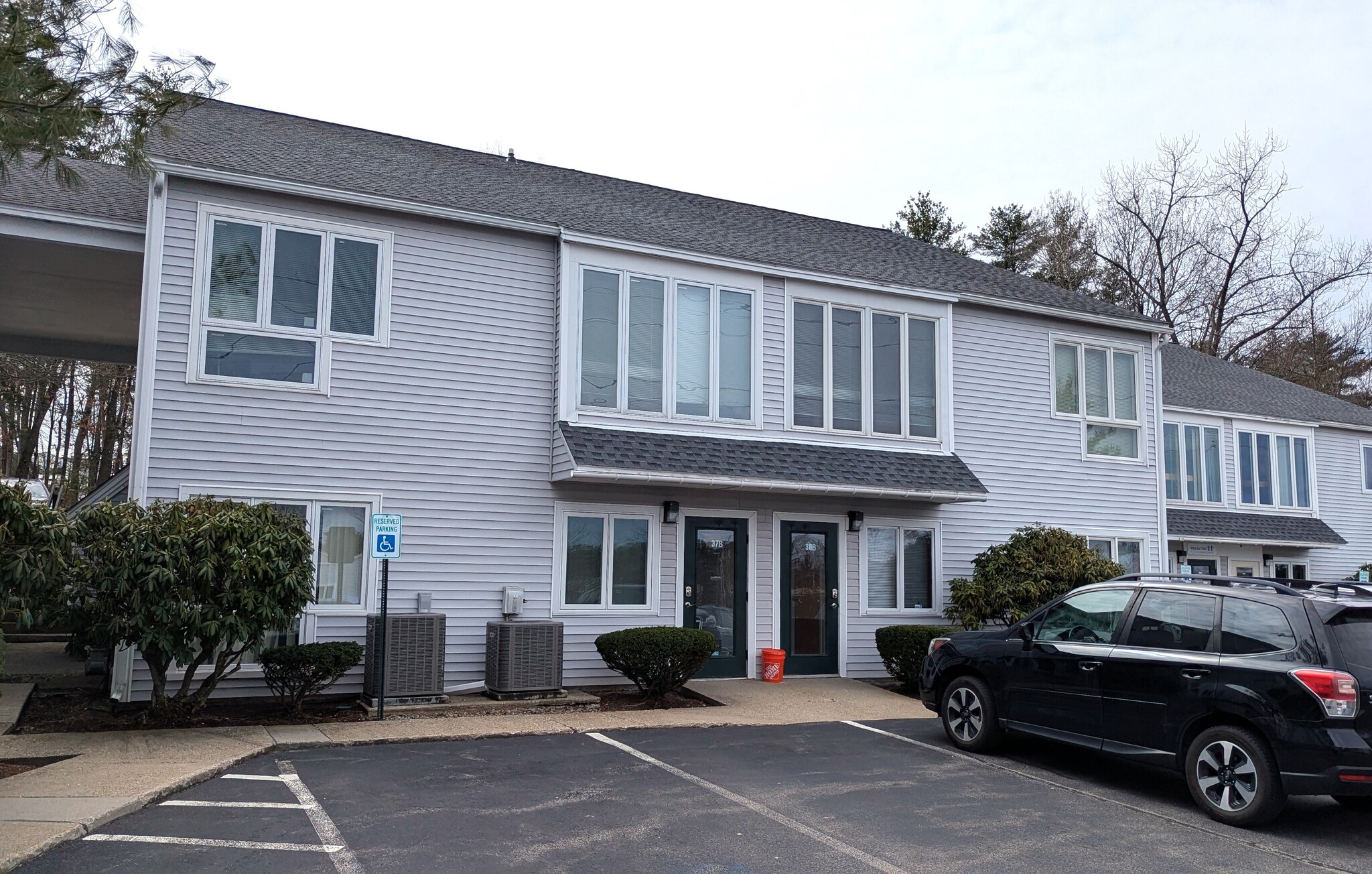 76 Northeastern Blvd, Nashua, NH for Rent