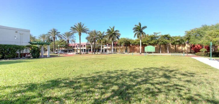 15401 NW 67th Ave, Hialeah, FL for Rent