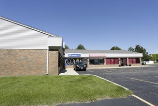 Naperville, IL Retail - 32 Foxcroft Rd