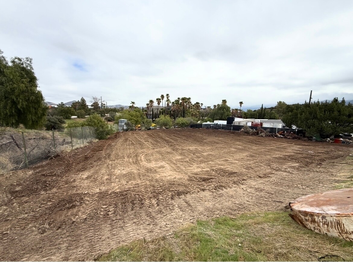 12059 Davenport Rd, Agua Dulce, CA for Rent