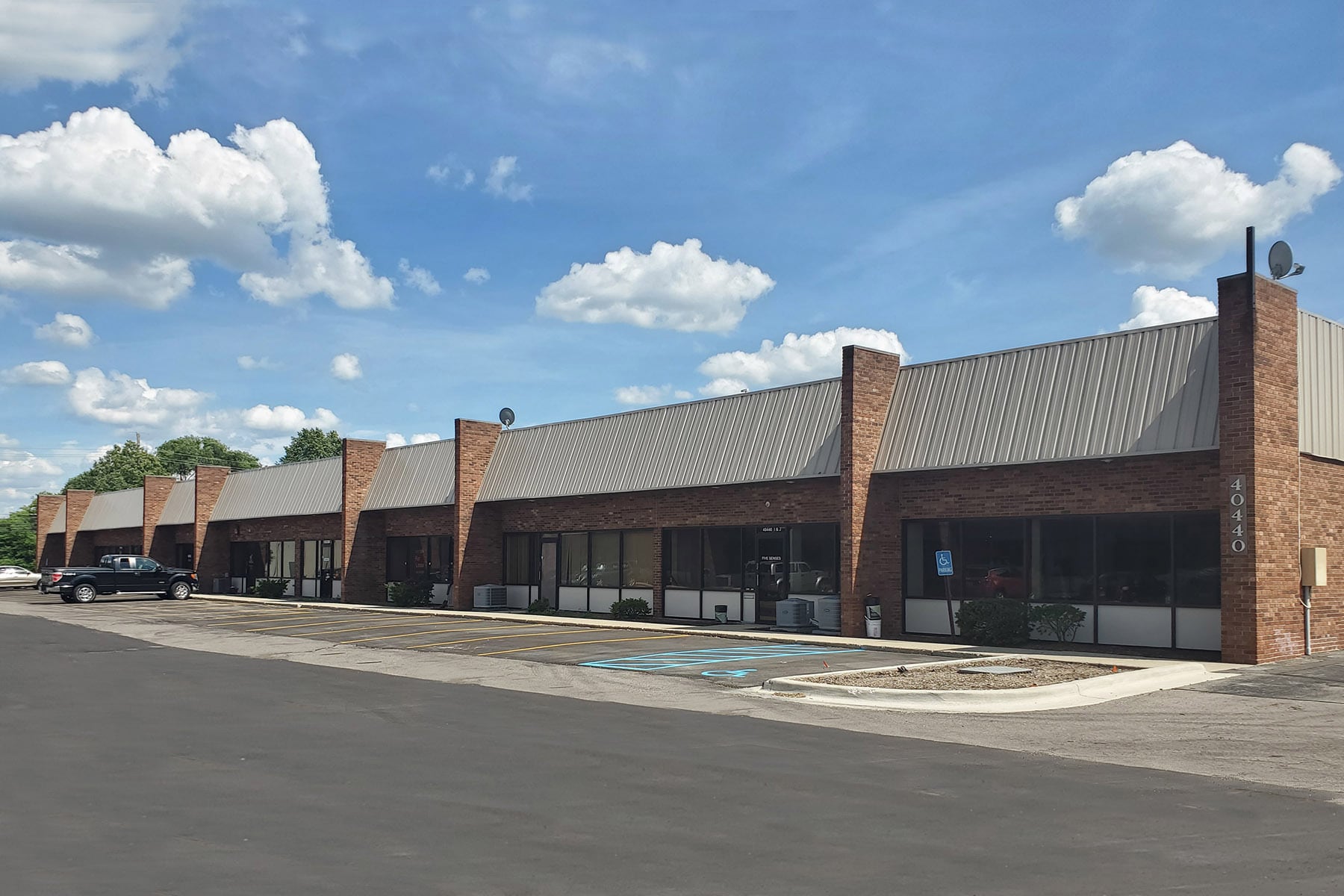 40440 Grand River Ave, Novi, MI for Rent