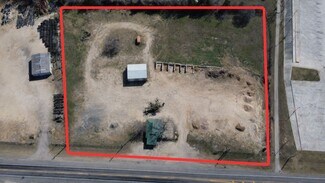 Luling, TX Commercial Land - 1951 S Magnolia Ave