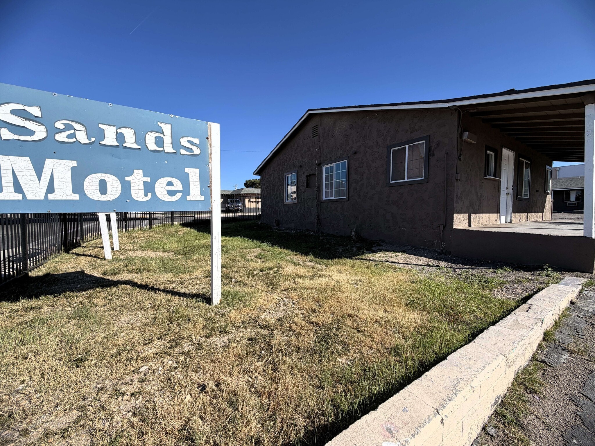 924 E Main St, Barstow, CA for Sale