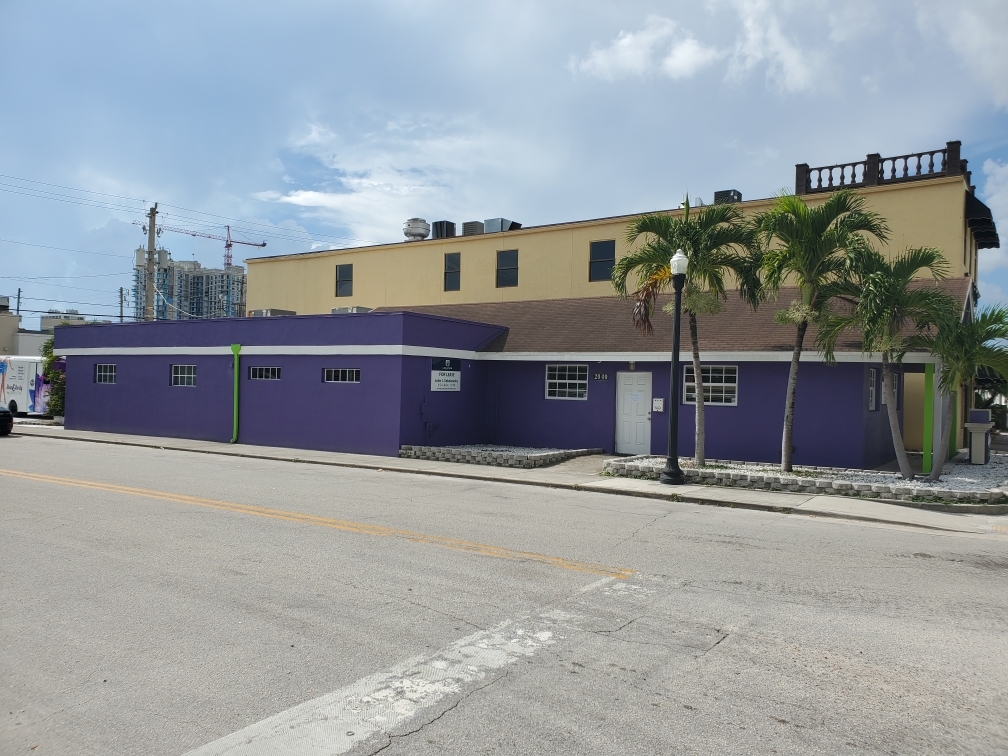 2040 Polk St, Hollywood, FL for Sale