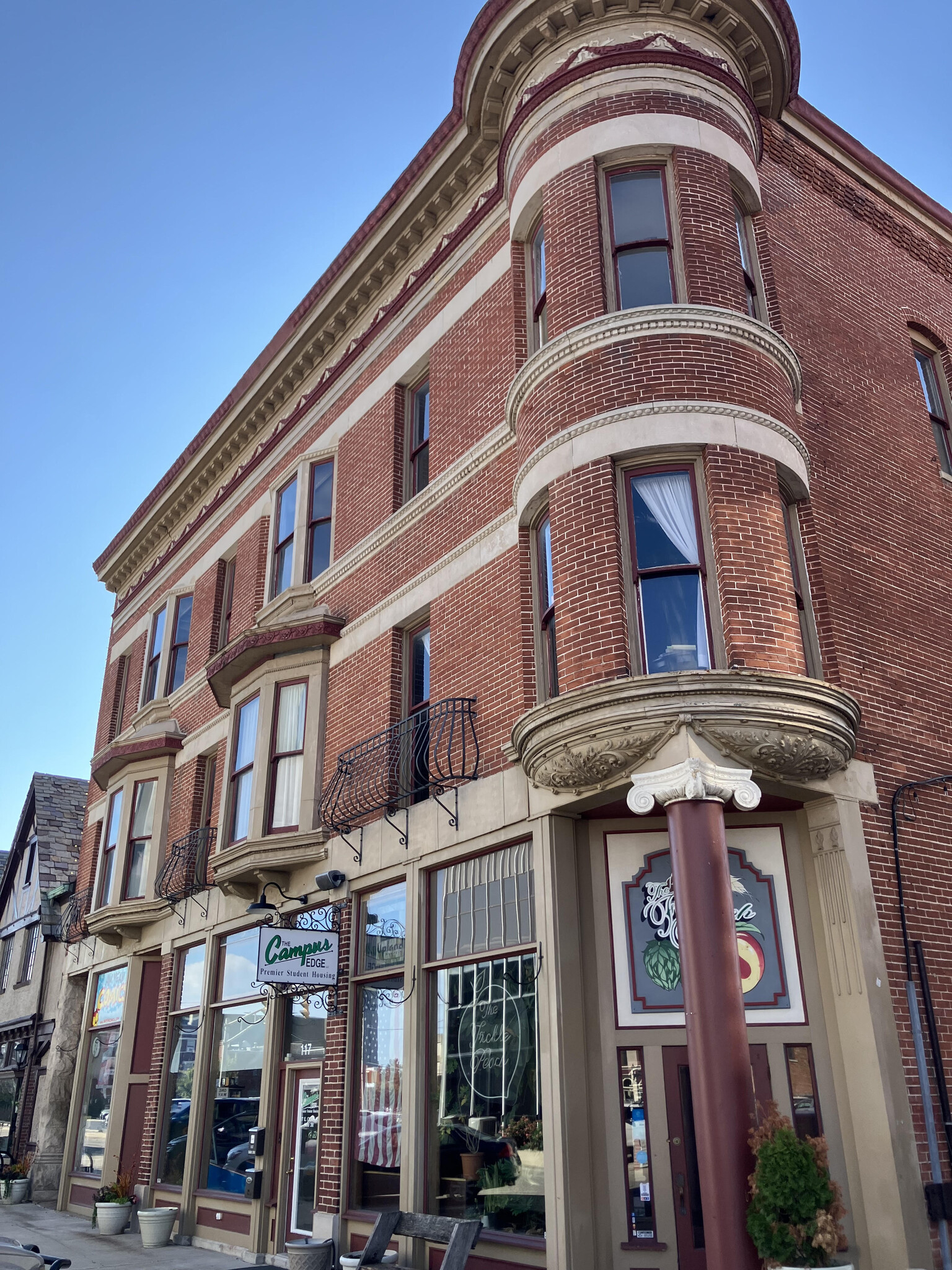 115-117 E Charles St, Muncie, IN for Rent