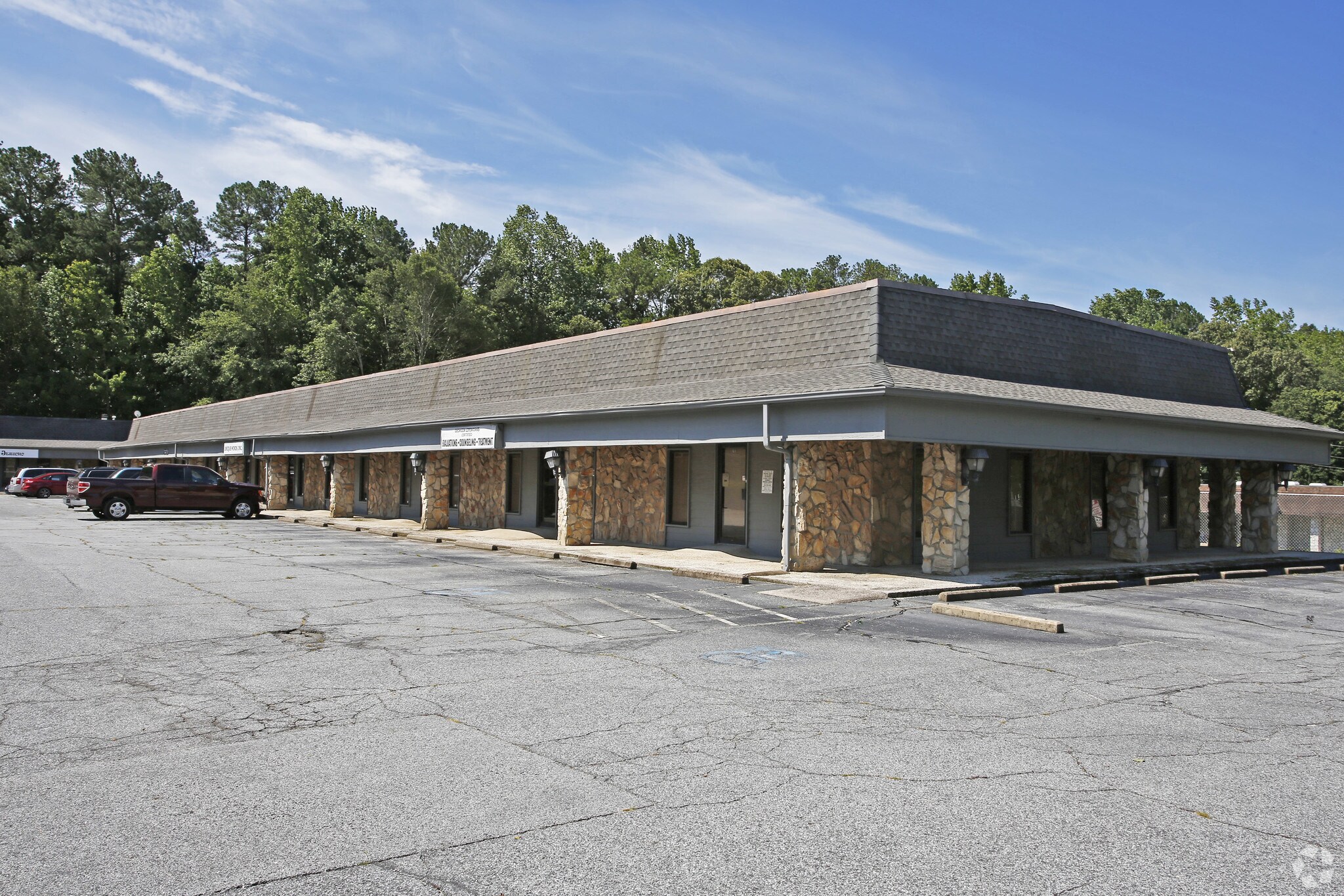 409 Arrowhead Blvd Jonesboro, GA 30236 Office Property for Lease on