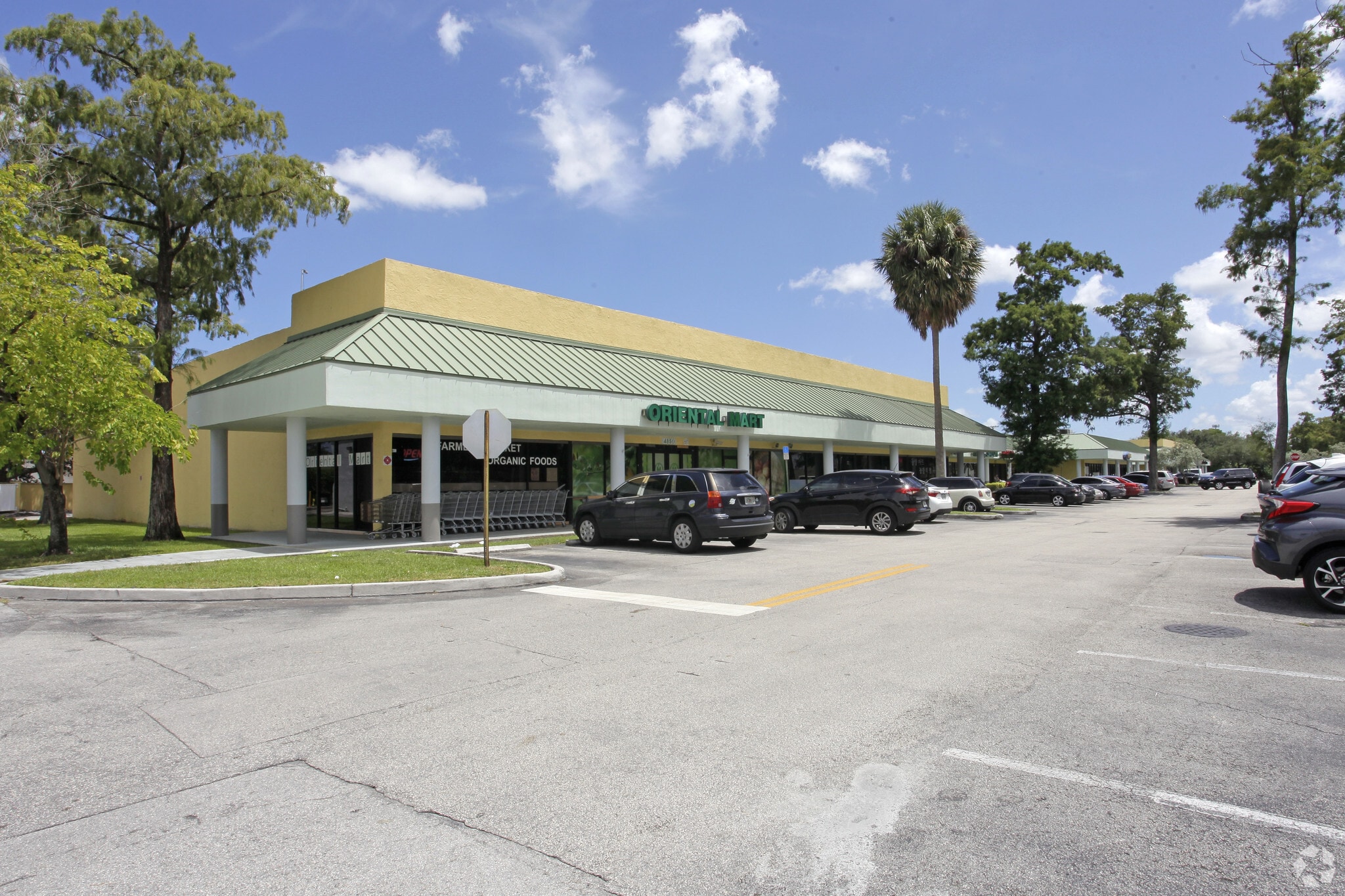 4806-4850 N University Dr, Lauderhill, FL for Rent