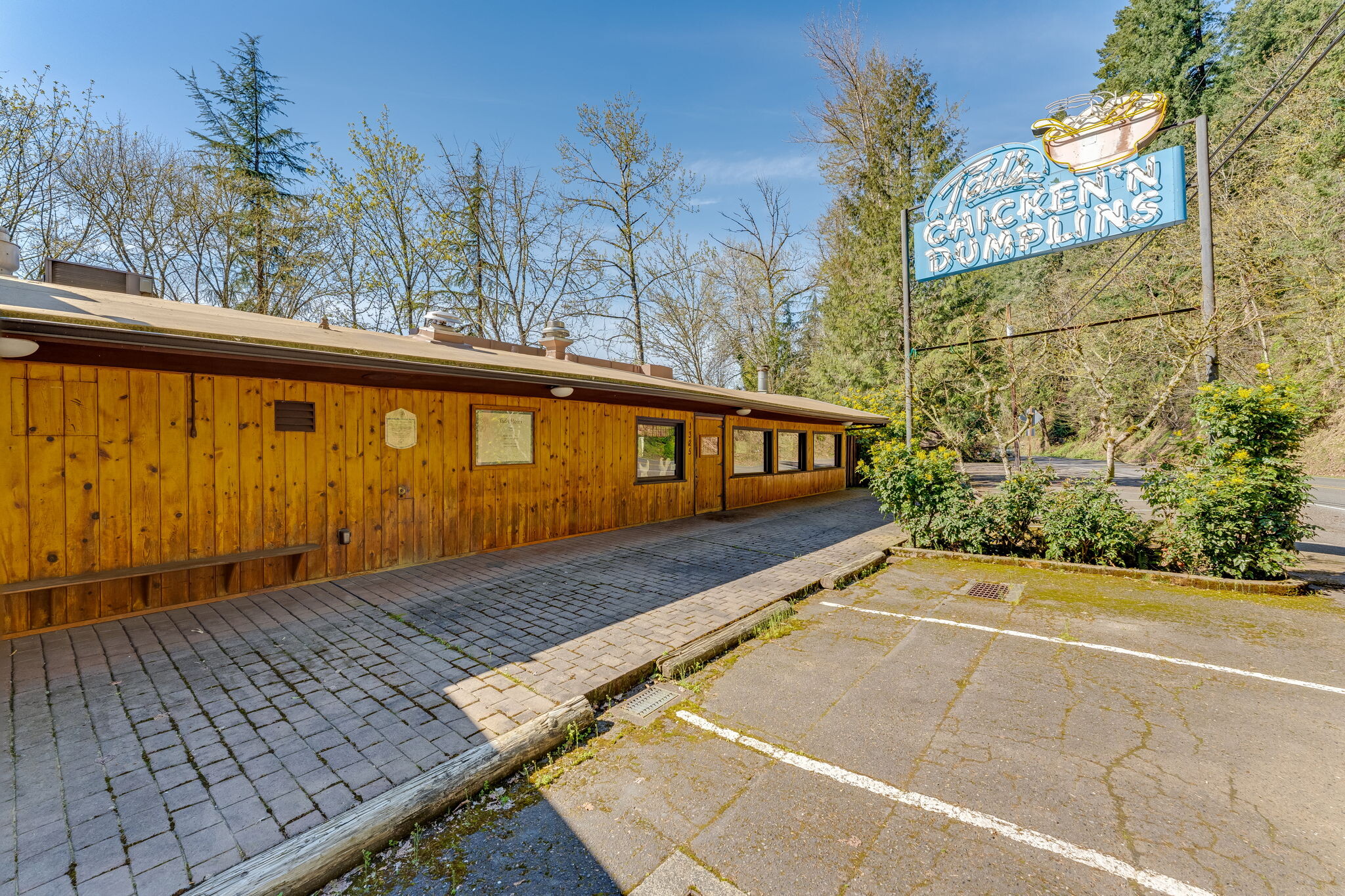 1325 E Columbia River Hwy, Troutdale, OR for Sale