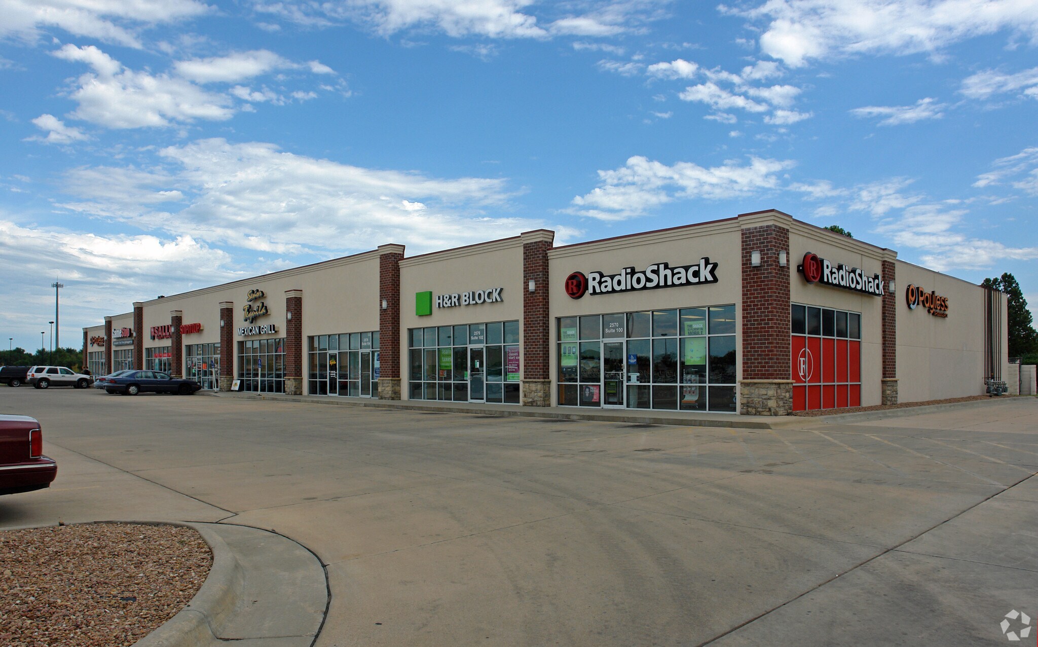 2570 S Broadway, Wichita, KS for Rent