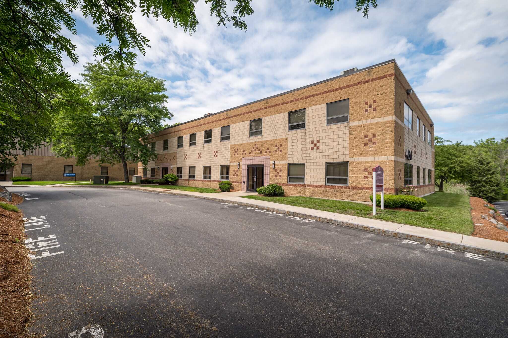 430 Boston St, Topsfield, MA for Rent